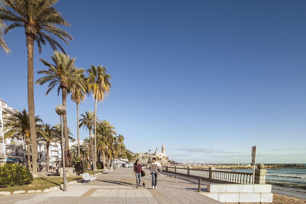 Sitges Group Calm Beach Exterior photo